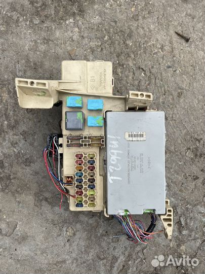 Блок предохранителей салонный Toyota Celica T230