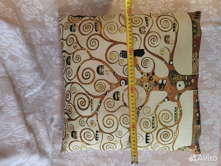 Декоративная подушка