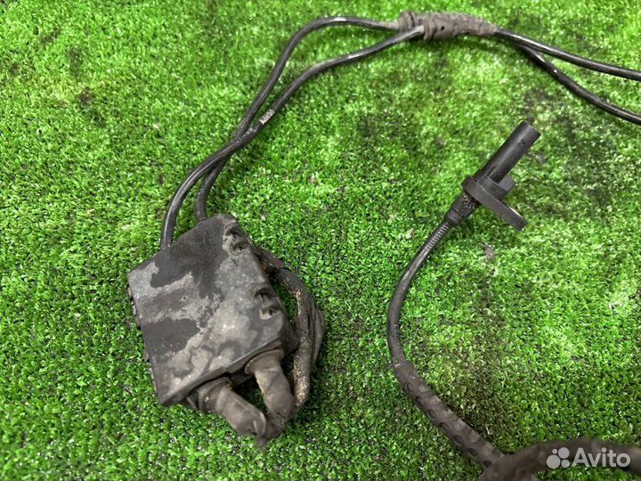 Датчик ABS передний Bmw 5-Series F10 N55B30A 2014