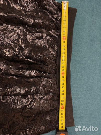 Юбка черная, с пайетками