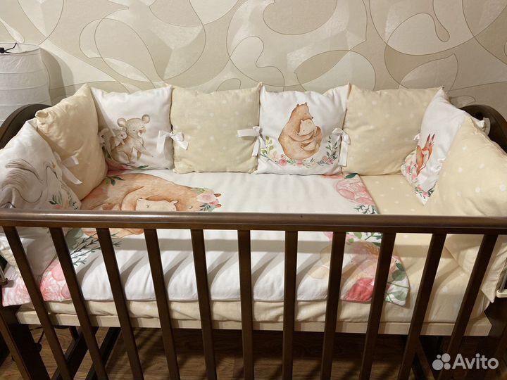 Бортики в детскую кроватку (+одеяло и простынь)