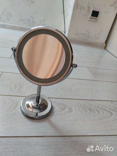 Зеркало настольное с подсветкой