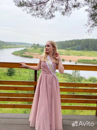 Вечернее платье