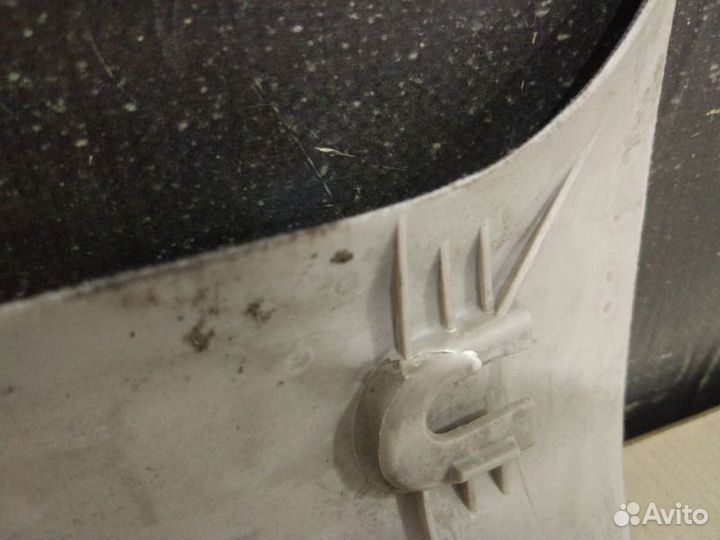 Обшивка салона левая Volkswagen Passat Variant B5