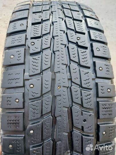 Dunlop SP Winter Ice 01 215/60 R17