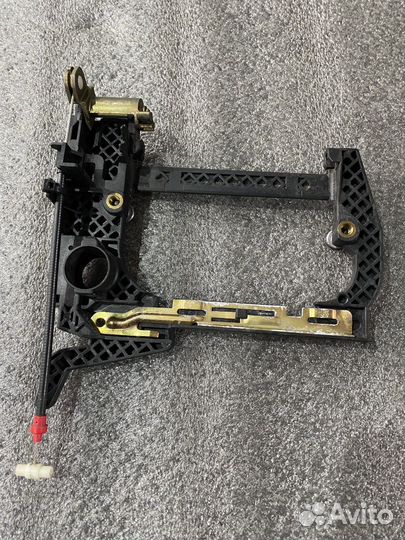 Кронштейн крепления передней ручки BMW 5 e39