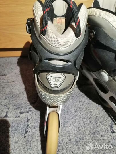 Роликовые коньки