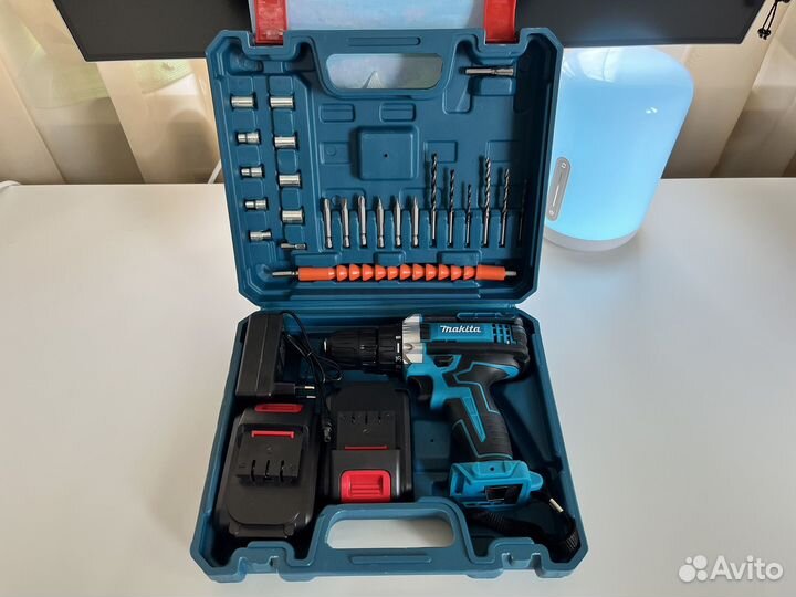 Аккумуляторный шуруповерт Makita 26V