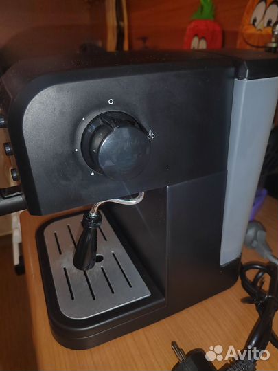 Кофеварка рожковая supra