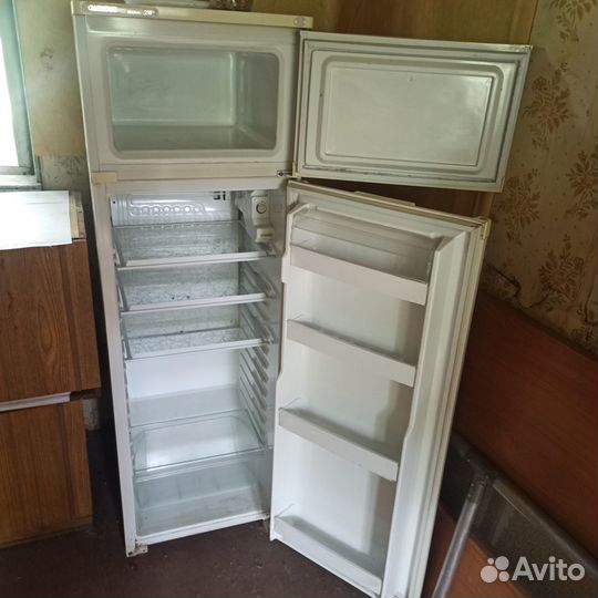 Холодильник бу Саратов