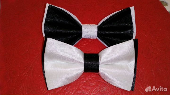 Галстуки бабочки черно-белые