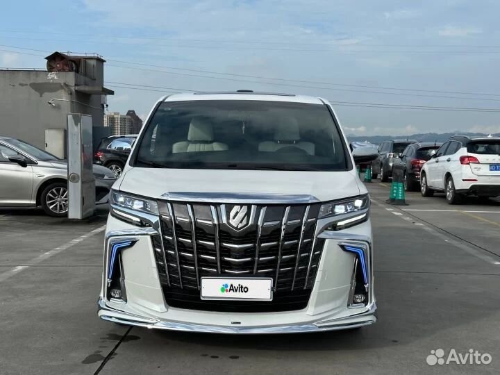 Toyota Alphard 3.5 AT, 2018, 28 000 км