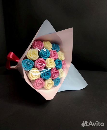 Букет - 19 Роз из Белого Шоколада