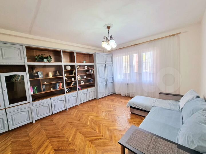 2-к. квартира, 58 м², 6/9 эт.