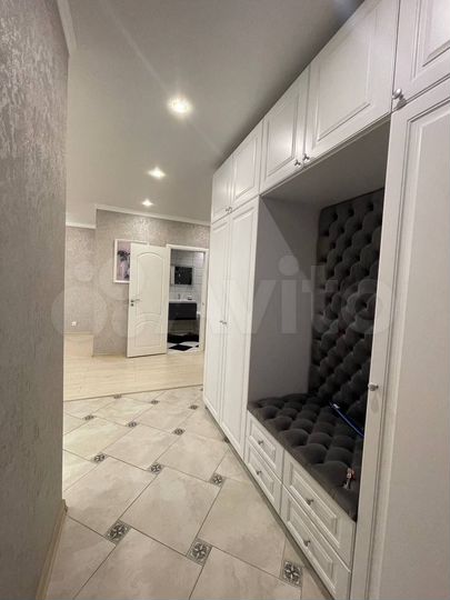 2-к. квартира, 65 м², 2/9 эт.