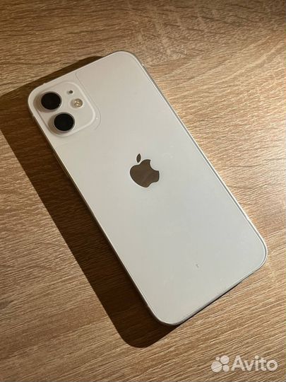 iPhone 12, 64 ГБ