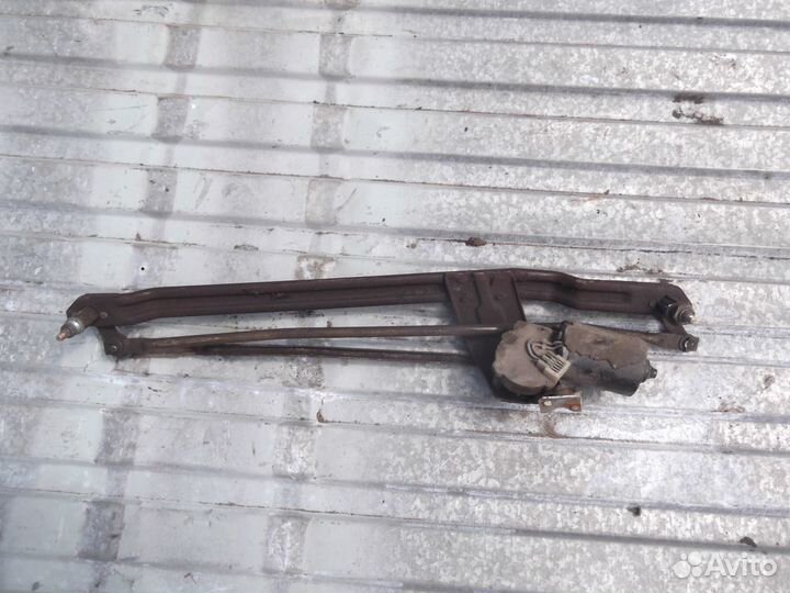 Трапеция стеклоочистителя Volkswagen Passat B3