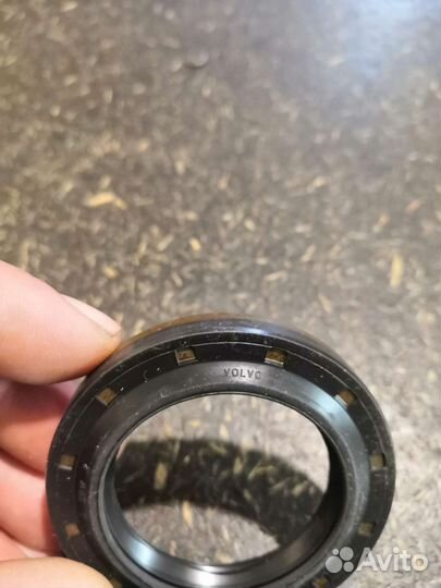 Сальник привода Volvo, Ford