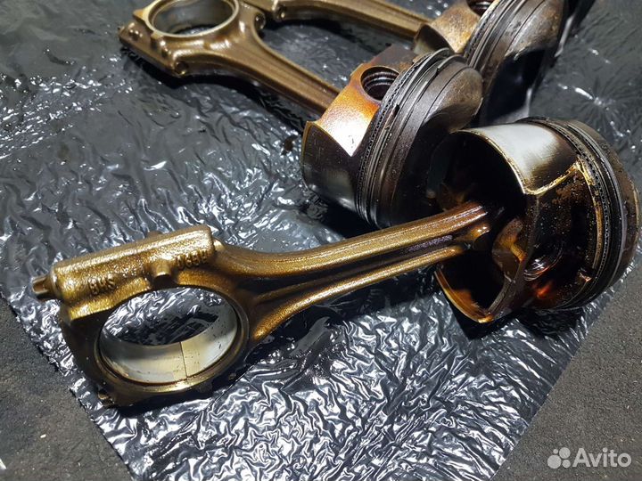 Поршень шатун Volkswagen Passat B6 2.0 BVY TSI