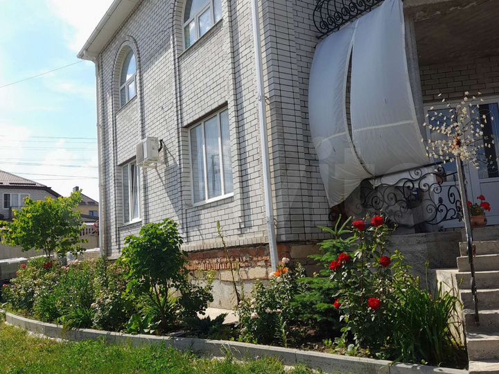 Дом 235 м² на участке 10 сот.