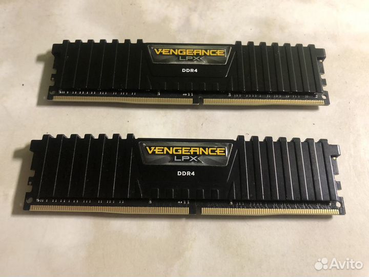 Оперативная память ddr4 Corsair Vengeance LPX 16gb