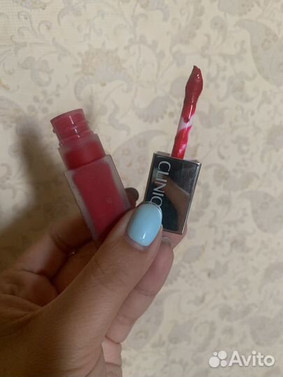 Clinique Матовый лак для губ Pop Liquid Matte