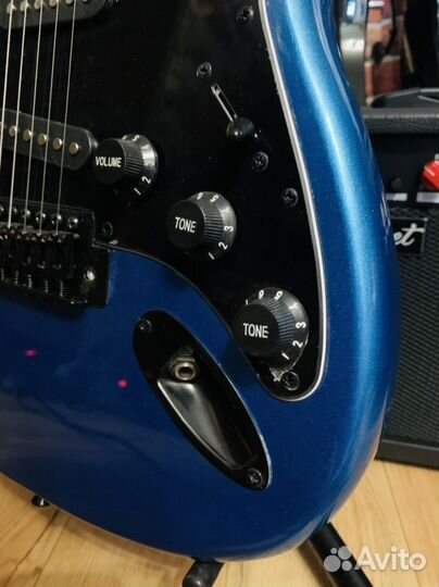 Электрогитара + Комбоусилитель (полный комплект)