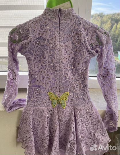 Платье для выступлений фигурного катания