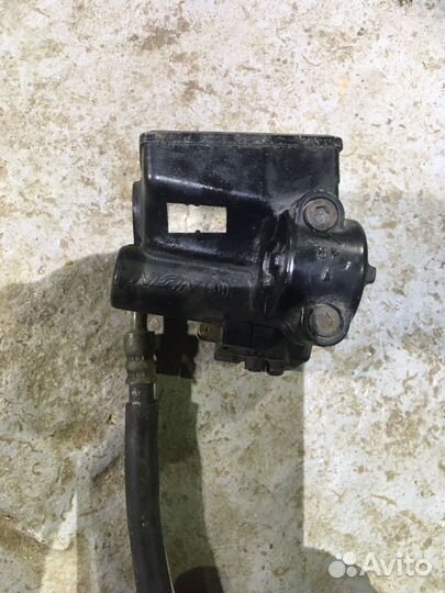 Машинка тормозная передняя zzr250