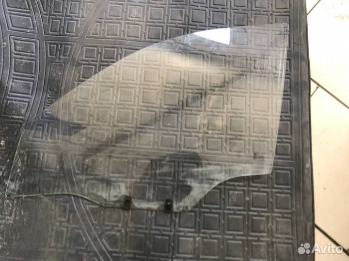 Стекло боковое bmw e39