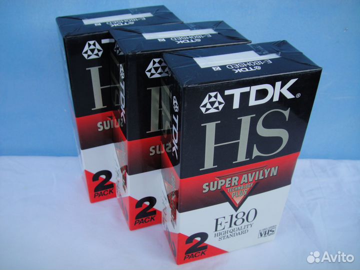 Аудиокассеты видеокассеты VHS