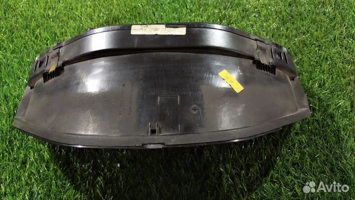 Панель приборов Mercedes-Benz C-Class