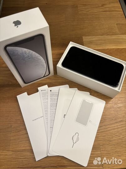 iPhone Xr, 64 ГБ