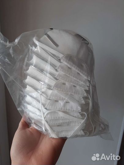 Маска респиратор с клапаном