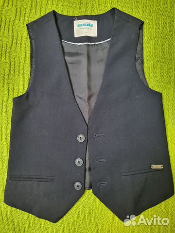 Жилетка школьная для мальчика синяя