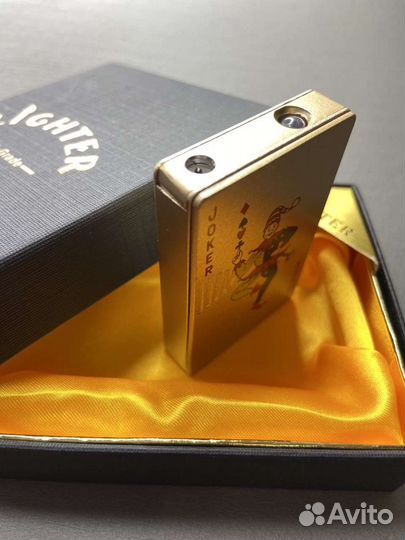 Зажигалка газовая