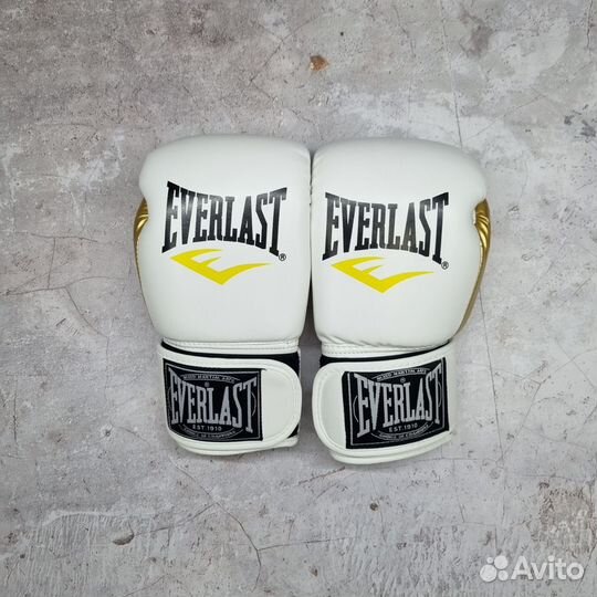 Боксерские перчатки Everlast