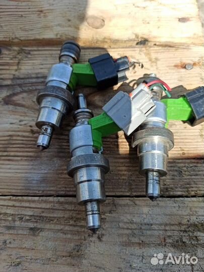 Форсунка бензиновая Toyota 1az-fse 2az-fse