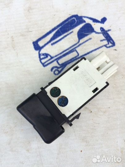 Кнопка противотуманных фар Subaru Impreza GC8