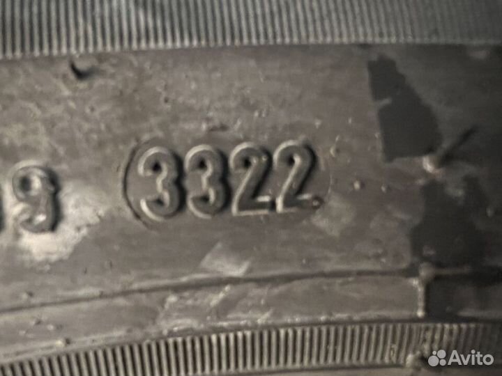 Formula Ice 215/55 R17 98T