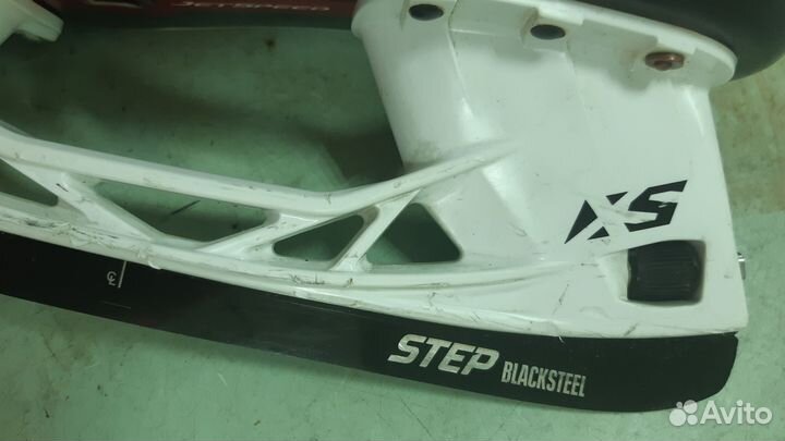 Коньки хоккейные CCM Jetspeed FT4 Pro 10.5 wide бу