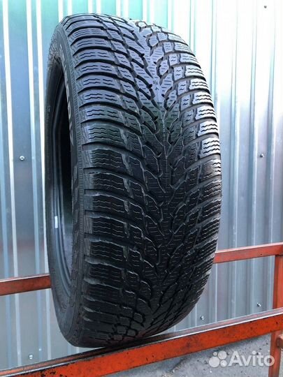 Nokian Tyres WR Snowproof 215/55 R17