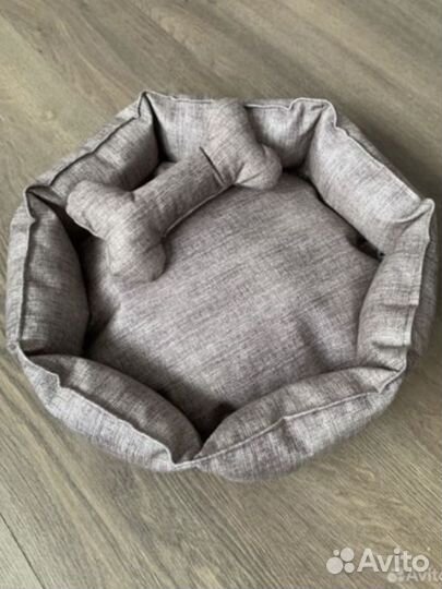 Лежанка для собак и кошек