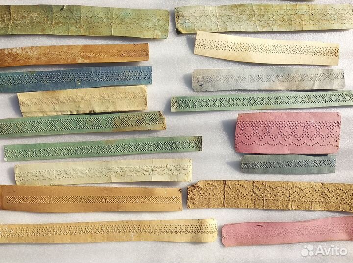 Коклюшки сколки и козлик для плетения кружева