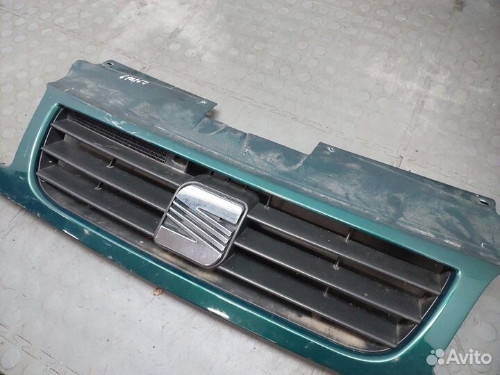 Решетка радиатора Seat Alhambra, 1997