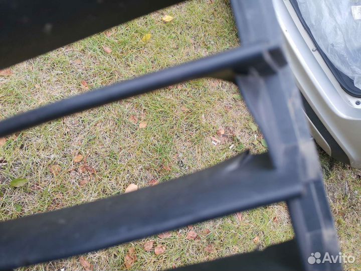 Skoda octavia a5 нижняя решётка бампера,заглушка