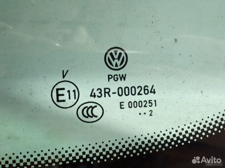 Форточка задняя левая Volkswagen Passat B7