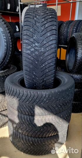 Nokian Tyres Hakkapeliitta 8 SUV 285/60 R18
