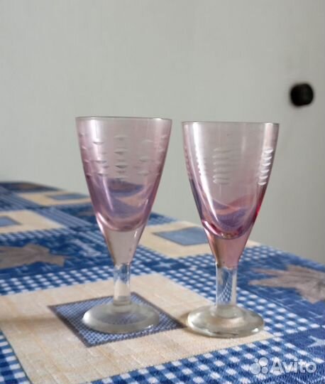 Рюмки из розового стекла СССР