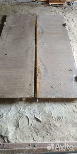 Дверь металлическая 2мм с уголком 40мм